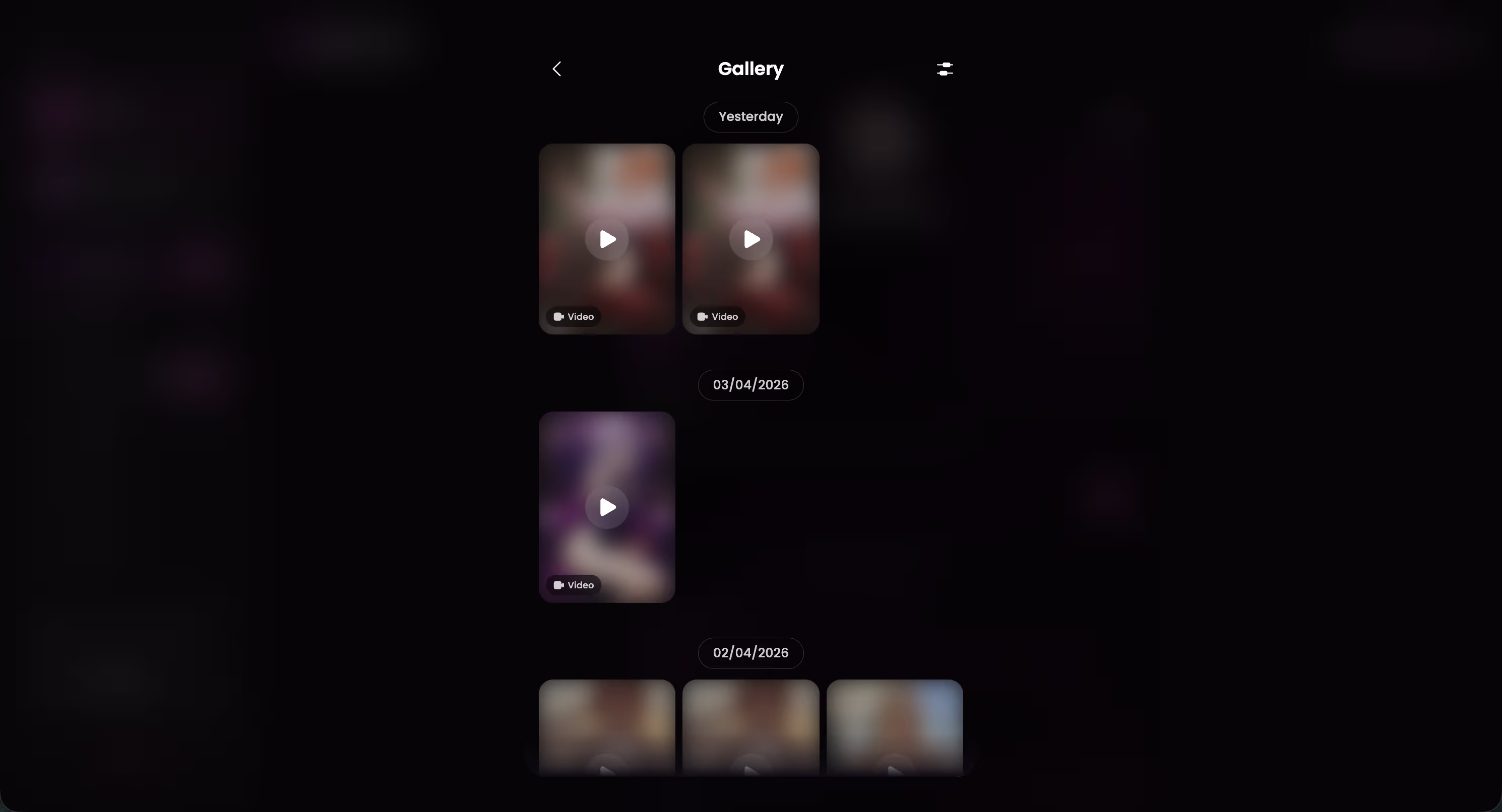 Galleria di GoLove.ai con foto e video ordinati per personaggio e data